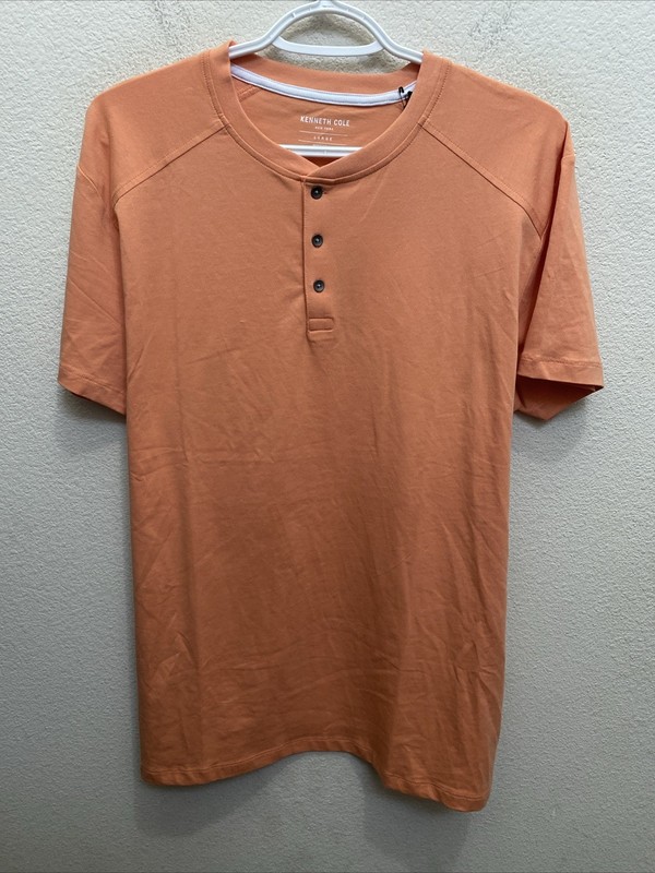 Kenneth Cole Shirt Mens Large Apricot Orange Short Sleeve Henley Tee T-shirt NWT