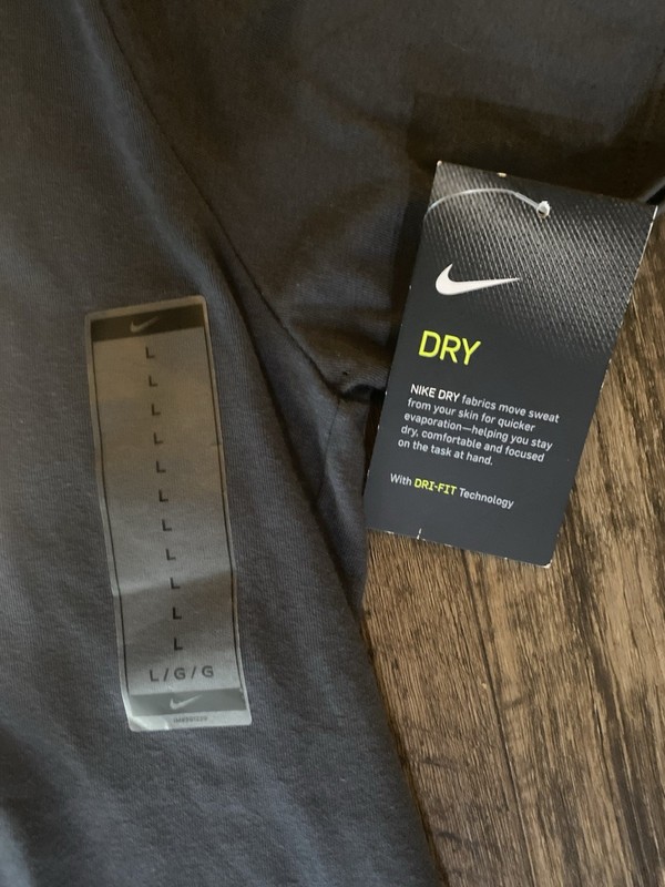 Nike Dri-FIT The Nike Tee Black Graphic Logo Crew Neck T-Shirt Men's L gallery
