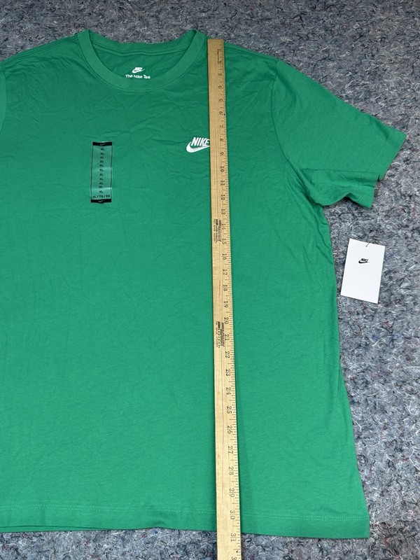Nike Sportswear Club T-Shirt Men’s XL Green Standard Fit St Patrick’s Day Tee gallery