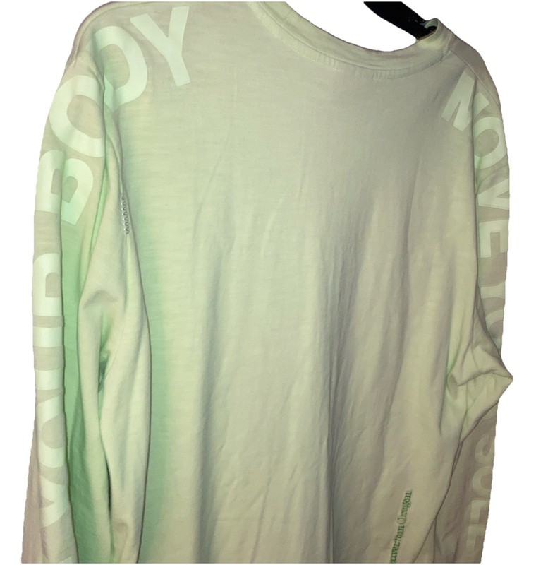 Nike Sportswear World Tour T Shirt Glow In The Dark DA0629-383 Men’s Large gallery