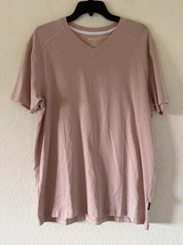 Kenneth Cole Large Knit V-Neck T-Shirt Adobe Soft $49