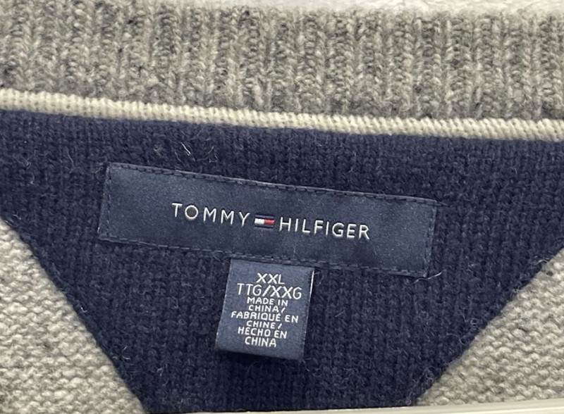 Lot Of Tommy Hilfiger Sweater/Shirts, Scarf & Socks Size XXL gallery