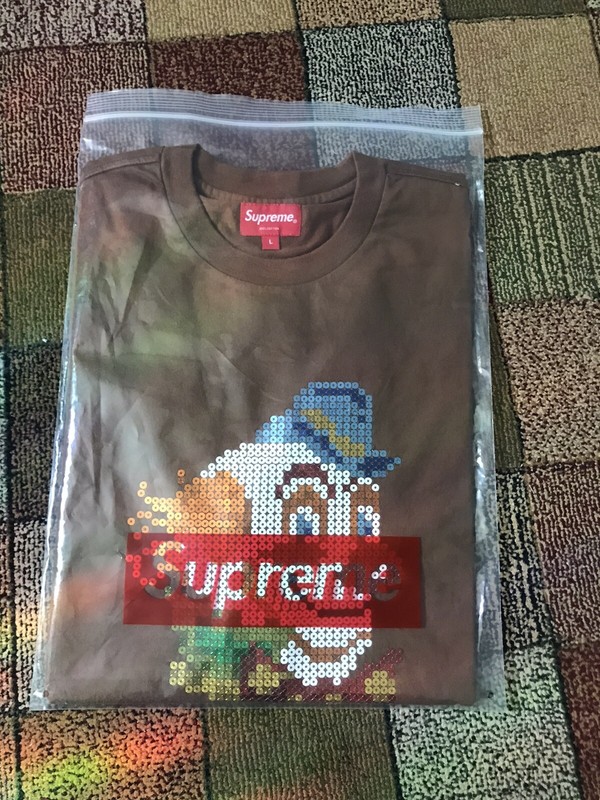 Fall/Winter 21 Supreme Brown Clown Sequin T-shirt Size Large NWT gallery