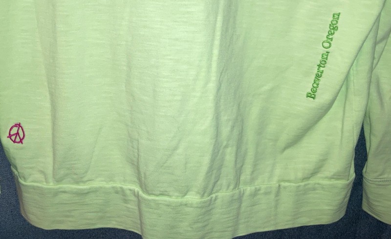 Nike Sportswear World Tour T Shirt Glow In The Dark DA0629-383 Men’s Large gallery