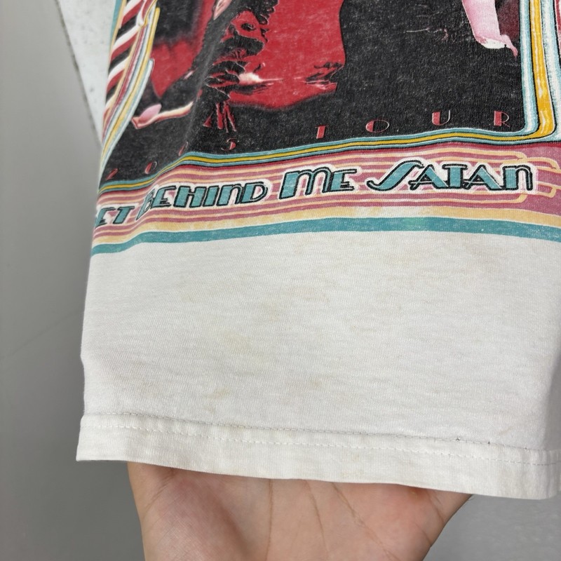 Vintage 05’ The White Stripes Get Behind Me Satan Tour T-Shirt Tee Size Medium gallery
