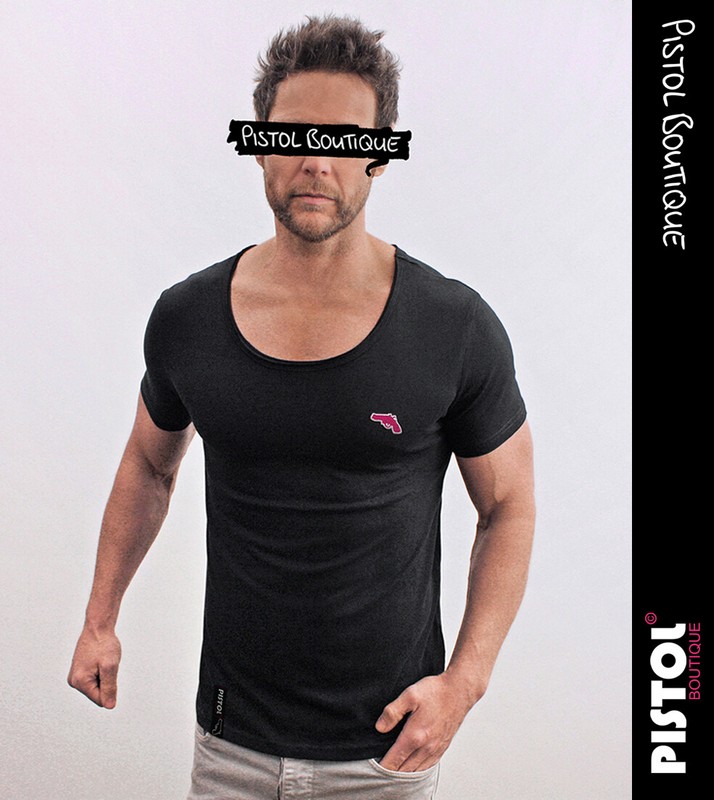 Pistol Boutique Men’s Black Plain Scoop Round Neck Chest Logo Badge T-shirt