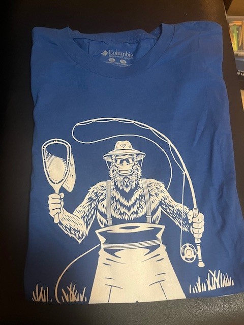 Columbia Mens Novelty Tee Blue and White XL 100% Cotton APE Fisherman