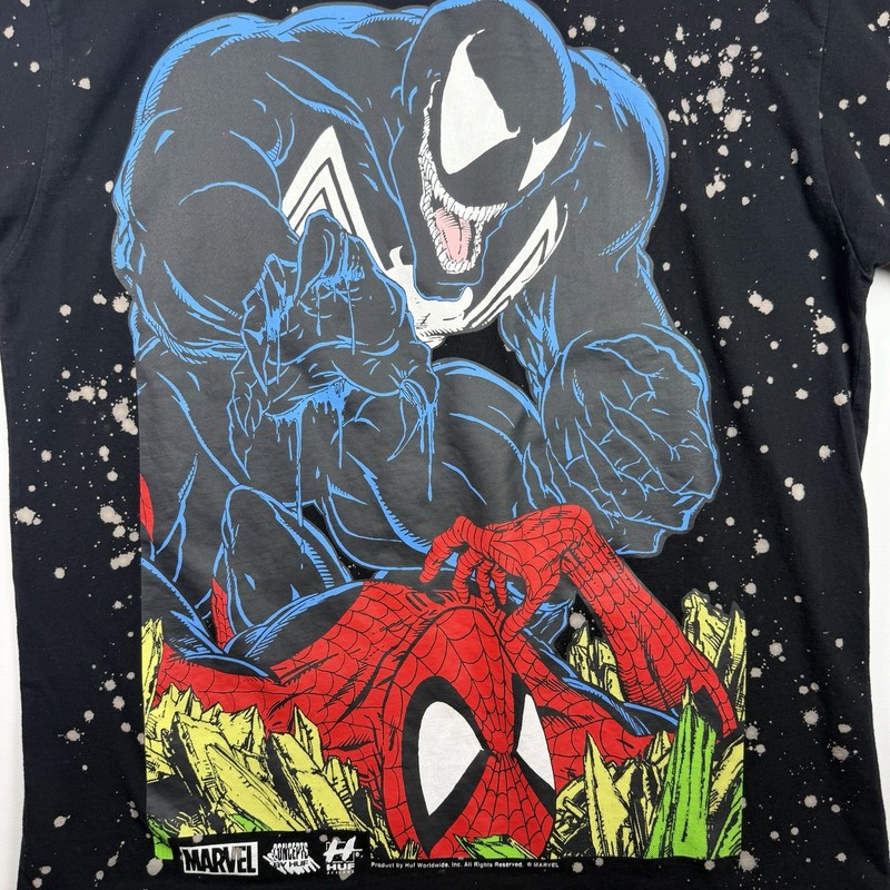 HUF x Marvel Venom vs Spiderman Men T-Shirt XL 'Venom is Back Black' Bleach Wash gallery