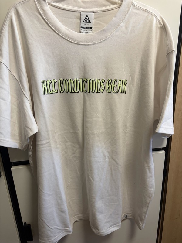 NIKE ACG Bundle Of 3 T Shirts Large