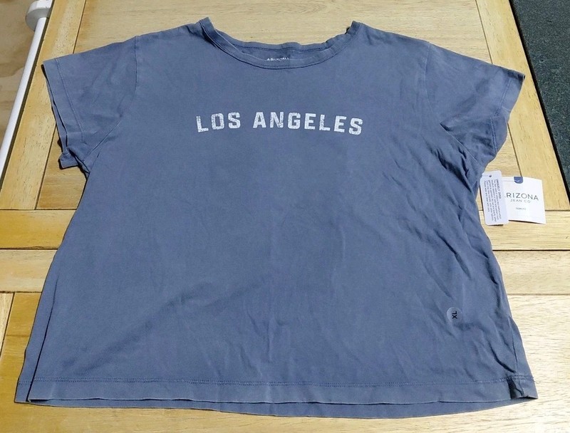 Arizona Jean Company Blue shirt size XL semi-fit Juniors