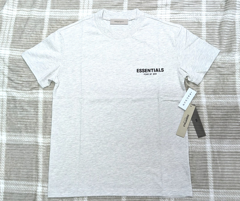 Fear of God Essentials Tee 'Light Oatmeal' XS Size Oversized T-Shirt SS22 gallery