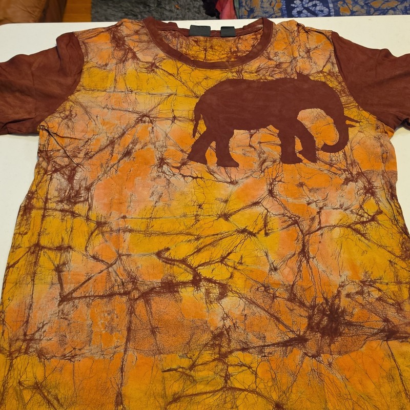 Men’s XL Orange Yellow Brown Elephant Graphic Cotton Knit Crew Neck Tee