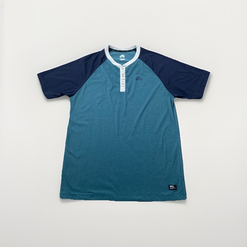 Nike SB Men’s Large Henley T Shirt Teal Blue Raglan 3 Button Skate Dri- Fit Logo