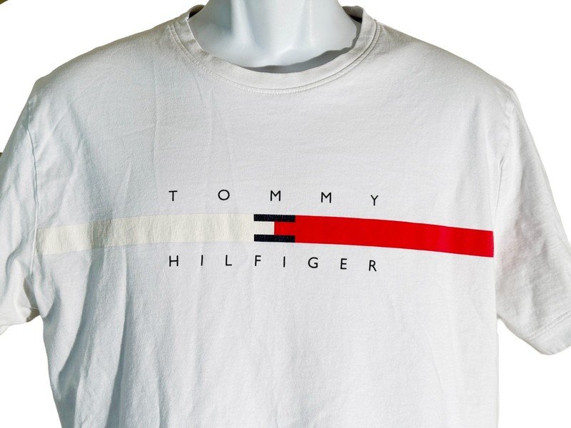 TOMMY HILFIGER Boy's Short Sleeve Pull-Over White T-Shirt Large gallery