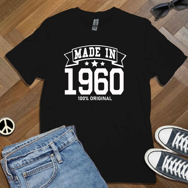 MADE IN 1960 T-SHIRT (Gildan Birthday 62 Gift Dad Mom Present Vintage Party)