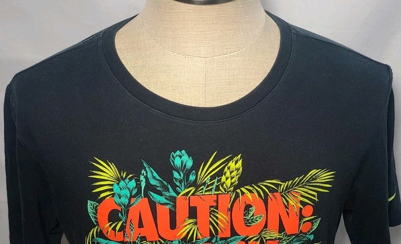 Nike Dri-fit Athletic Cut Kobe Bryant Caution: Black Mamba Snake Black Men Tee M gallery