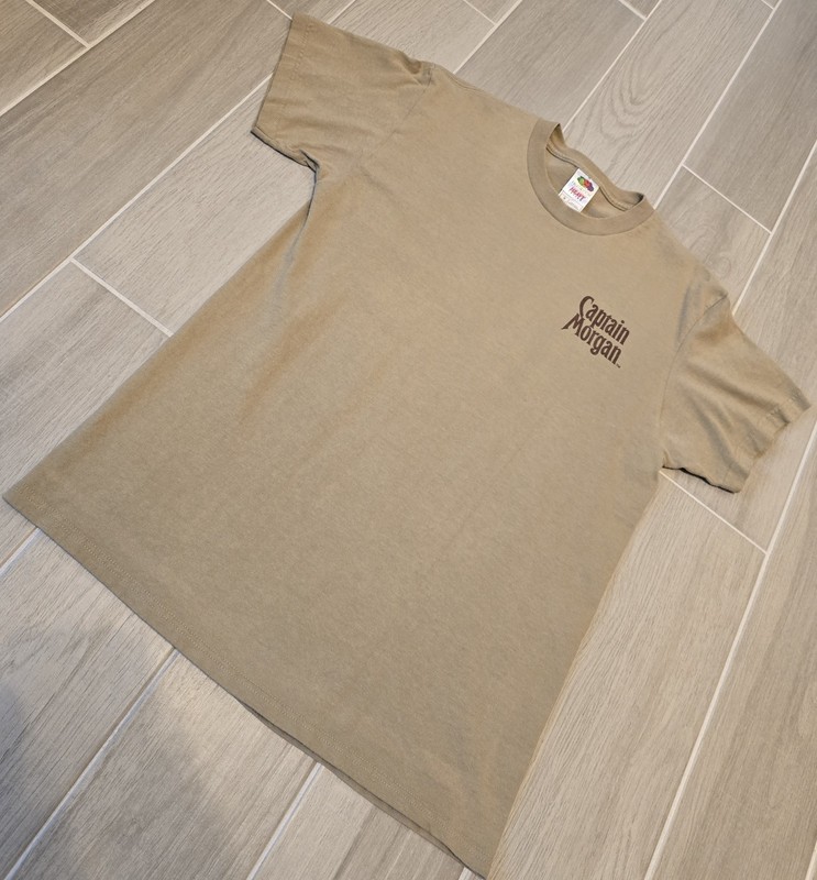 Captain Morgan Adult T-Shirt Size Medium Tan Spiced Rum Logo Fruit Of The Loom gallery