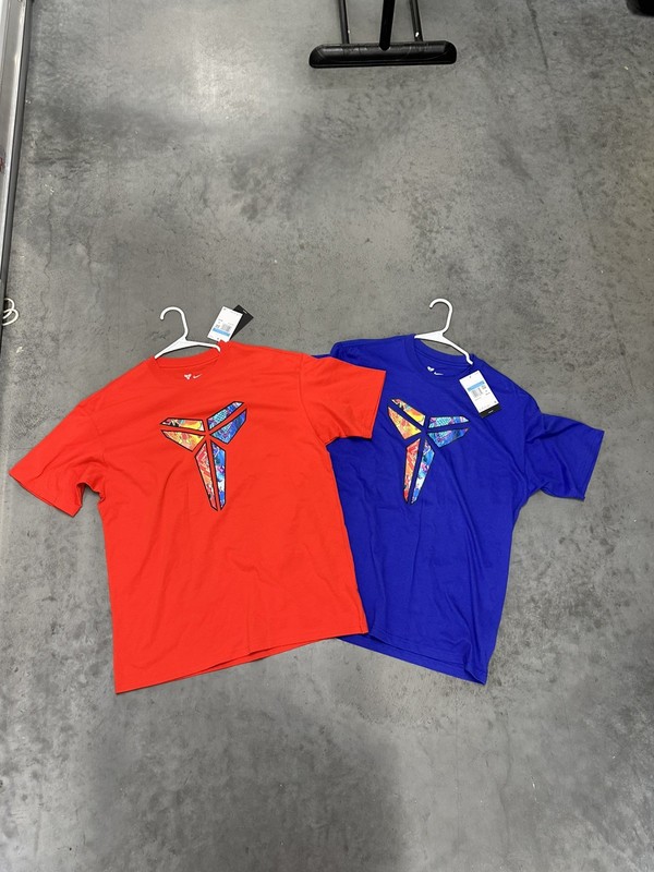 2 Nike Kobe Bryant T-Shirt ‘What The’ Kobe 8 Red Size medium bundle deal