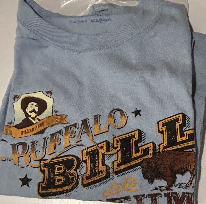 Buffalo Bill Museum of Le Claire, IA. Shirt Mens L Blue Gildan