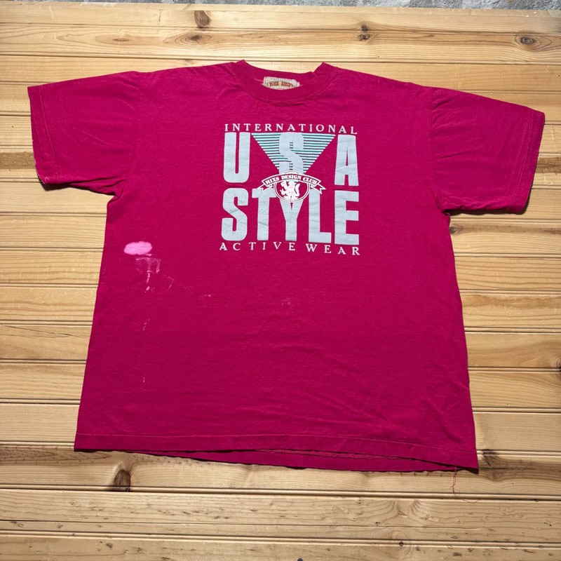 Vintage 90s USA Style International Activewear Mixs Design Club T-Shirt Men’s XL