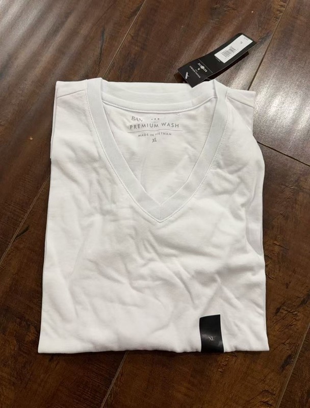 Banana Republic Men's Short Sleeve V Neck Tee Vee Premium-Wash T-Shirt S M L XL gallery