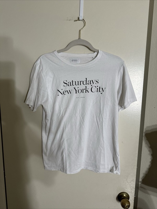 Saturdays New York City T Shirt White Crew Neck Short Sleeve Graphic Size Small
