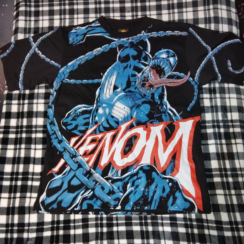 Marvel Venom AOP Modern New Size L