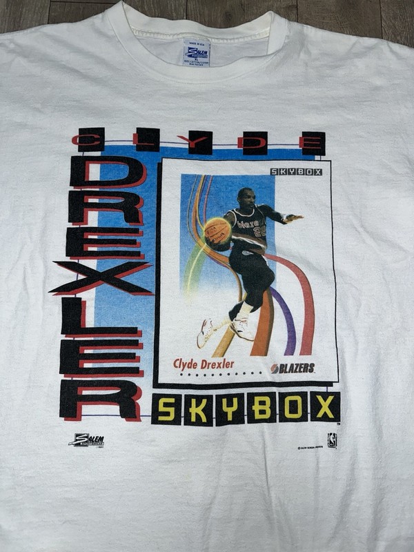 Vintage Salem Sportswear SkyBox Clyde Drexler NBA Portland Trailblazers XL Tee gallery