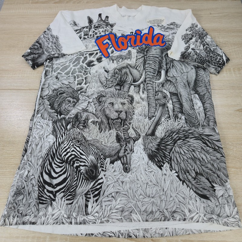 VINTAGE SINGLE STITCHED Men’s XL Safari Jungle Double Sided Graphic AOP T Shirt
