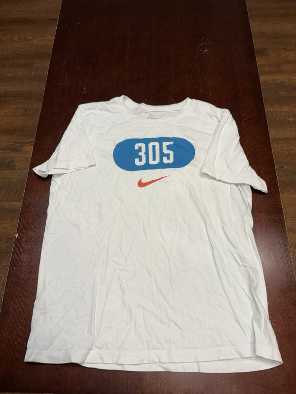 Nike The Nike Tee Men’s Cotton Graphic Logo T-Shirt White L Crew Neck