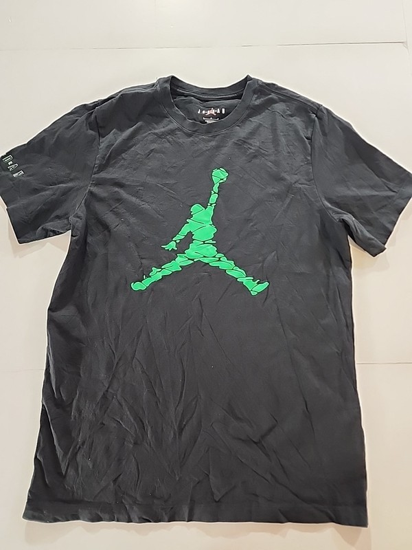 Nike Air Jordan Jumpman Logo Tee Mens T-Shirt Black Green Size L Sportswear Top