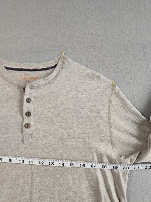 Weatherproof Men Shirt M Gray Henley Neck Long Sleeve Flat Front Pullover Tee gallery