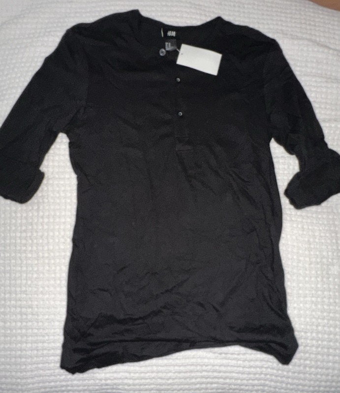 NWT H&M Henley Shirt Black Size XS Adjustable Sleeves