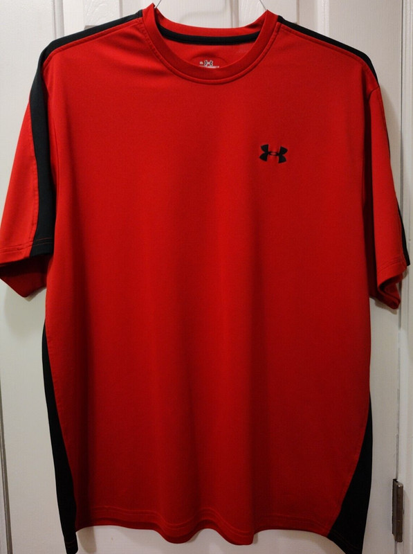 Under Armour UA Red and Black Short Sleeve Shirt Running, Workout Exercise XL GC