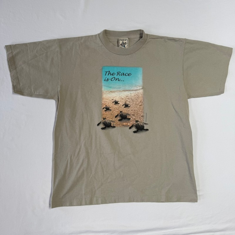 Vintage Alore The Race Is On T-Shirt Men Large Beige Turtles Beach USA Made 2001
