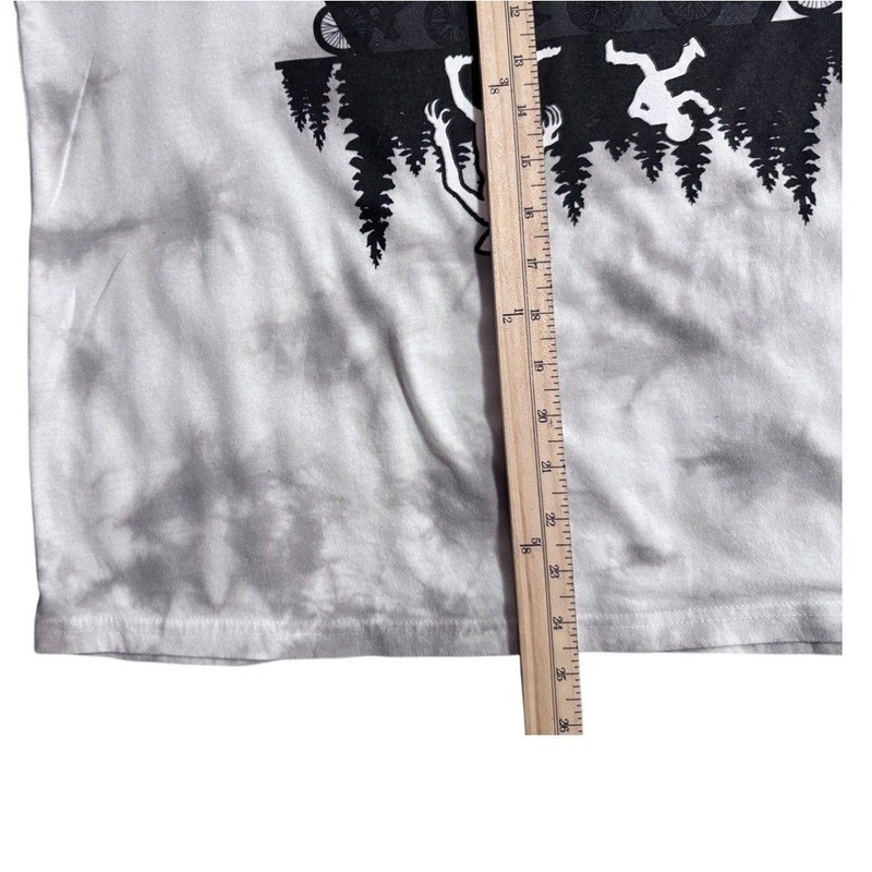 Netflix Stranger Things T-Shirt Men XL Grey Tie Dye Graphic Tee Short Sleeve gallery