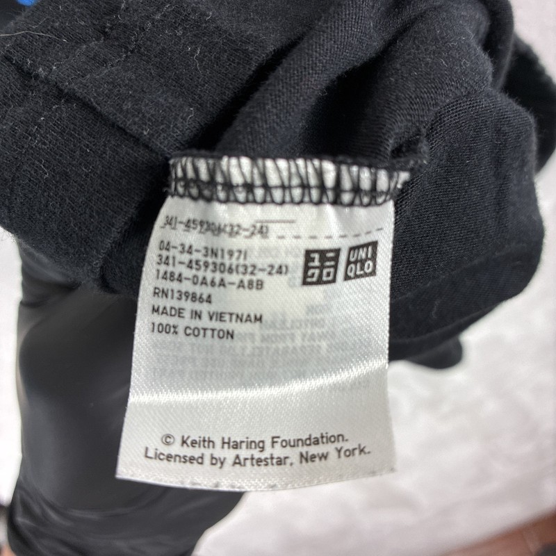Uniqlo Keith Haring TShirt Mens M Black Pop Art Streetwear NYC Graffiti 80s 90s gallery
