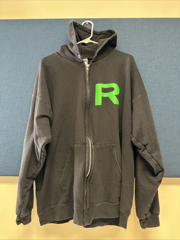 Rogue Fitness Classic Logo Hoodie Size ExtraLarge American Made CrossFit (RARE) gallery