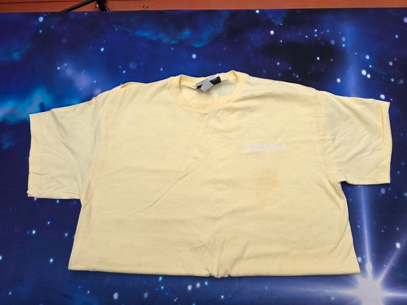 BLOOMINGDALE’S BLOOMIES STEVE YELLOW T SHIRT ONE SIZE FITS MOST men’s XL
