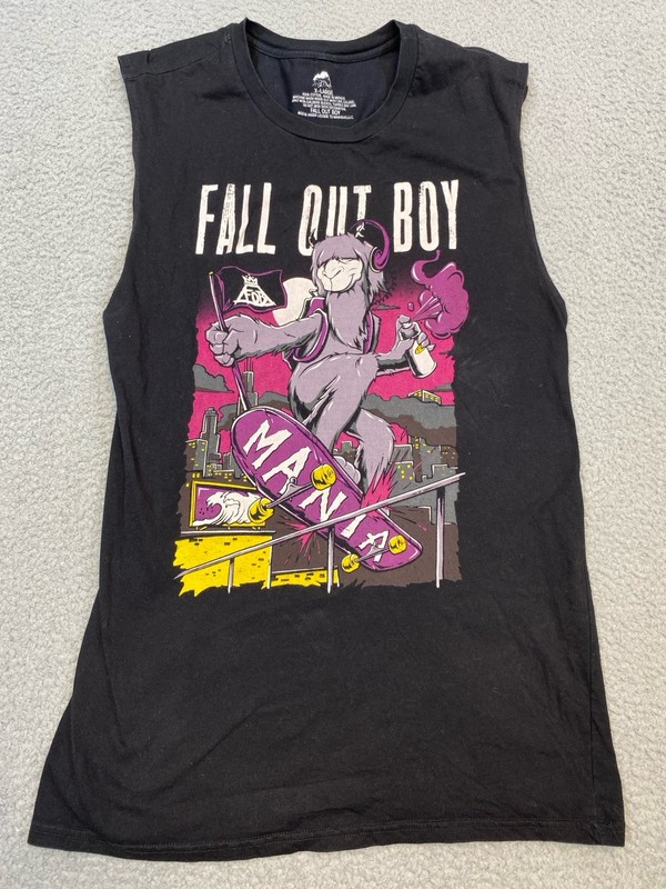 Fall Out Boy T Shirt Men’s XL Concert Black Mania Tour Skateboard Spray Paint