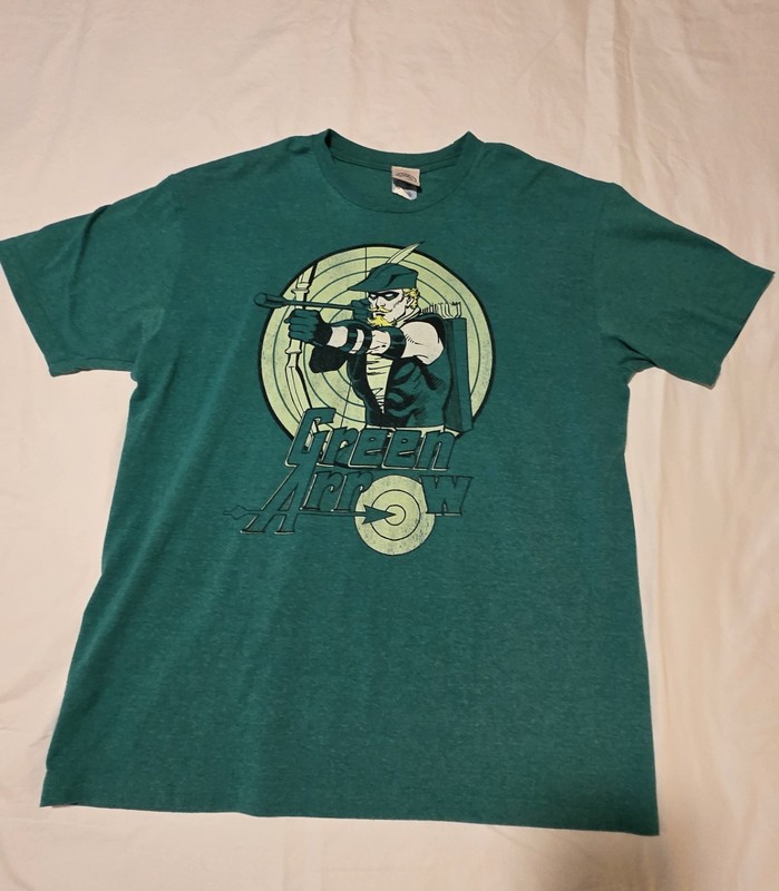 Green Arrow Classic Distressed Green Heather Soft T-Shirt Sz Large DC Comics