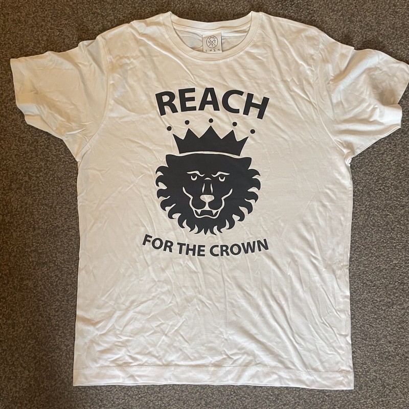 Urban Thane Reach For The Crown Slogan Lion T Shirt White Size L Unworn VGC