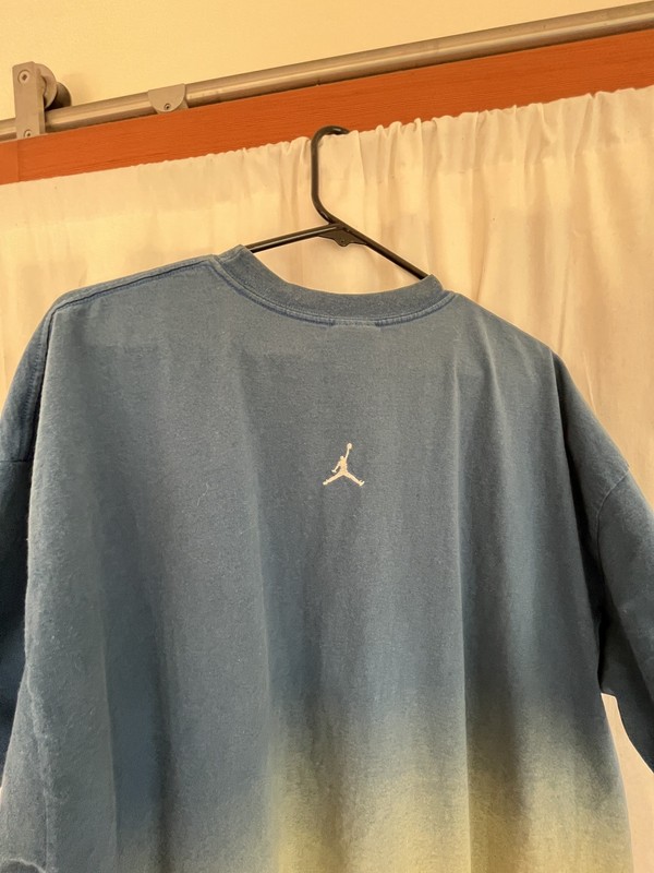 Air Jordan Gradient Jumpman '85 Skyline XXL T-Shirt OG Stock Non-reissue gallery
