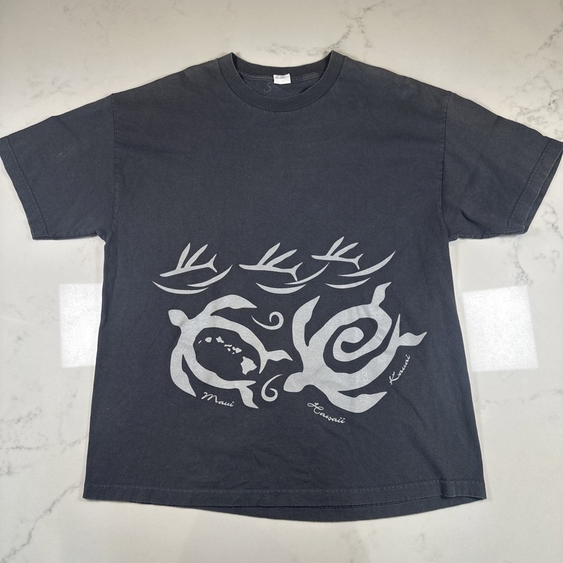 Aloha Island Style Men’s L/XL Hawaii Turtle Fish Graphic T-Shirt Great Condition