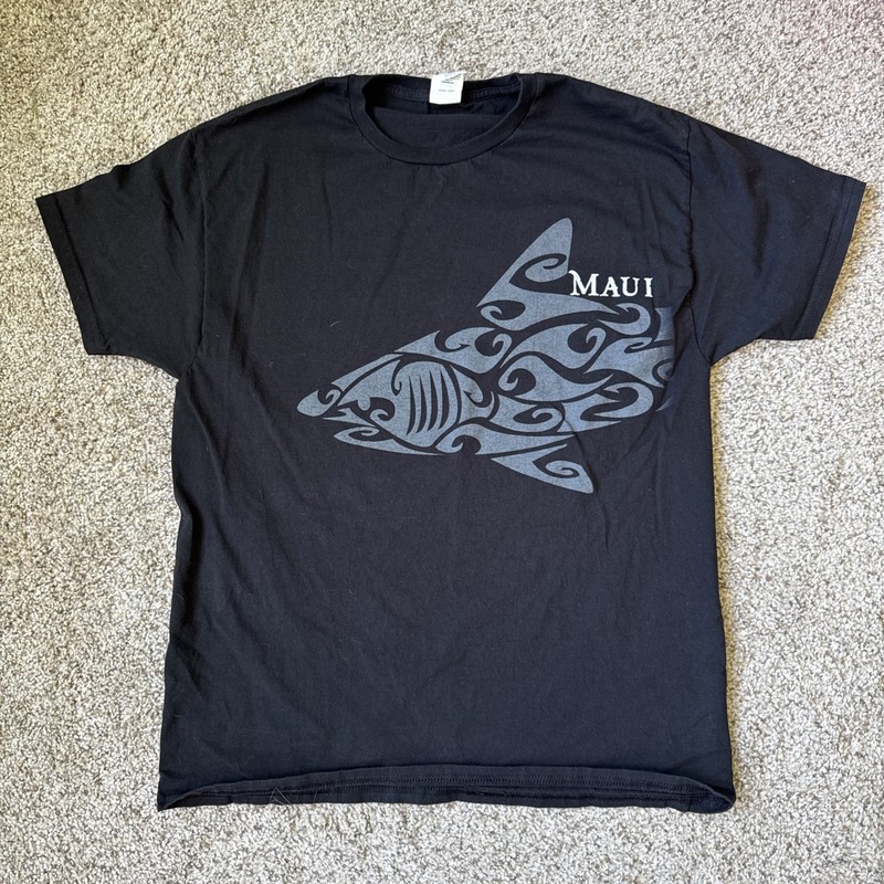 MAUI Hawaii Large Shirt Black Short Sleeve Shark Tribal Polynesian Fish Hawaiian