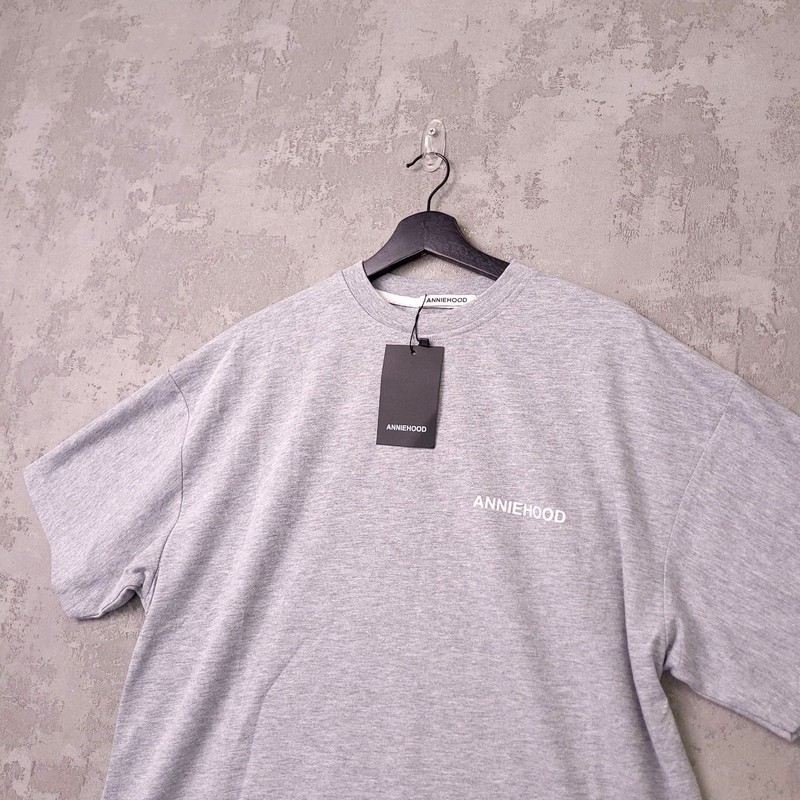 Annie hood Logo T-Shirt Womens S Oversized Grey Crew Neck 100% Cotton Tee gallery