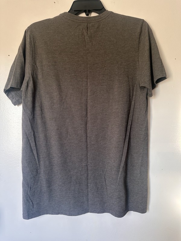 Nike The Nike Tee Men's Athletic Fit M Short Sleeve Crew Gray/Red Graphic Tee gallery