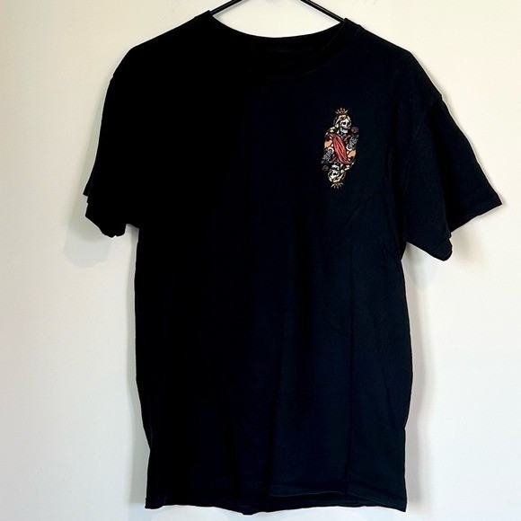 Black Skull Rose Crown Graphic Men’s T-Shirt – Size: Medium