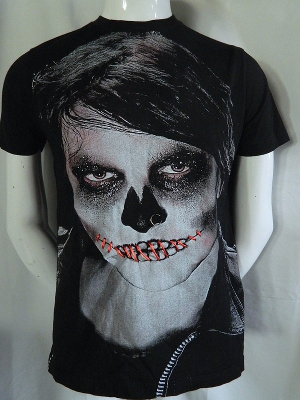 Zombie Goth Skull face Graphic T shirt with Lace up Lips and Real Nose Ring M