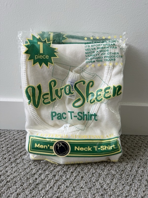 Velva Sheen White Tank Top – Size XL Brand New